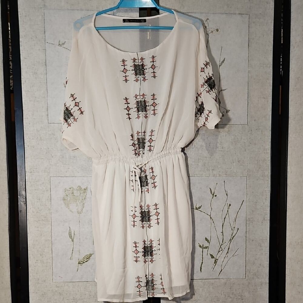 Zara White Mini Sundress with Dolman Sleeves and Scoop Neck